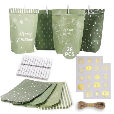 Produktbild von Adventskalender-Tüten zum Befüllen - 28 Papiertüten mit Zahlenstickern, Holzklammern und Juteband - DIY Set
