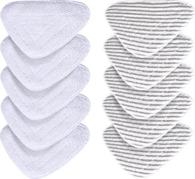 Two stacks of triangular cleaning pads, one stack is white, the other is gray with white stripes.
