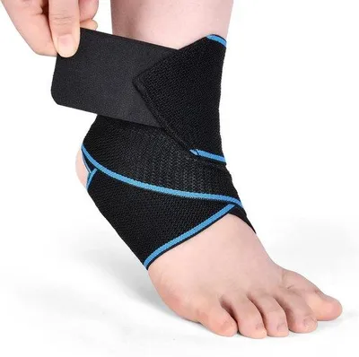 Productafbeelding van Elastische, verstelbare enkelbrace met wikkelband voor sportbescherming, antislip, ademende enkelcompressie, geschikt voor elke voet