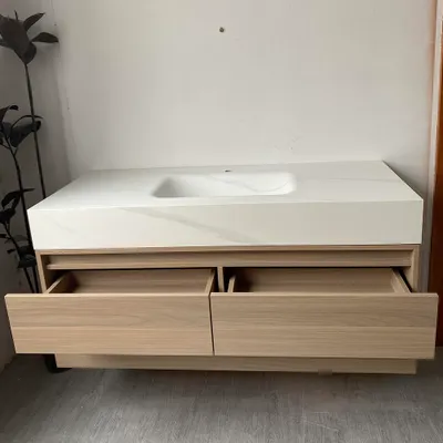 Produktbild von Wandhängendes Badezimmermöbel-Set mit Sinterstein-Waschbecken, Spiegel, Unterschrank, Ablageboard und Ablaufgarnitur 120×55 cm【RW3256-120】
