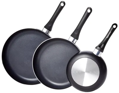 Zdjęcie produktu dla Amazon Basics - 3-częściowy zestaw patelni z powłoką nieprzywierającą, rozmiary: 20 cm, 25 cm i 30 cm, czarny