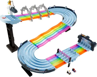 Produktbild von Hot Wheels Mario Kart Regenbogen Rennstrecke, inkl. 2 Spielzeugautos