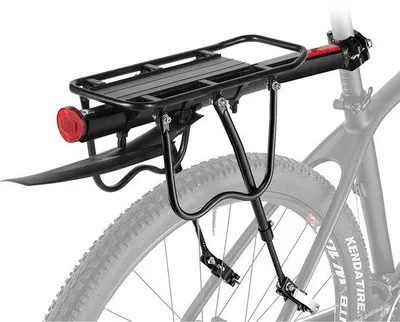 Obrázok produktu pre Univerzálny nosič na cestné bicykle – nosič na zadné koleso s odrazkou a bočnými držiakmi – hliník – 50 kg – čierny