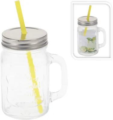 Image de dans un verre à boire avec couvercle en paille