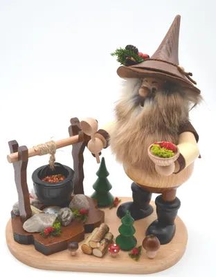 Produktbild von Rauchfigur Waldwichtel am Gulaschkocher natur 21x13x25 cm(BxTxH)