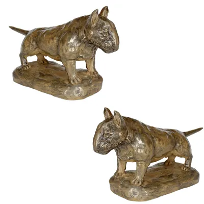 Produktbild von Art-Dog Dekofigur Bull Terrier VI – mit dunklem Holzsockel