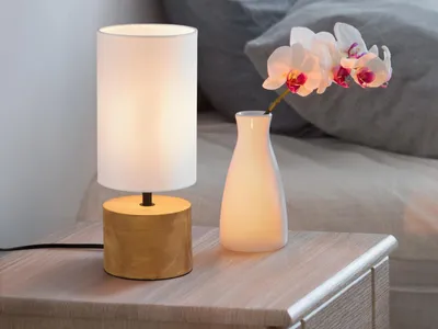 Produktbild von Runde LED Tischleuchte 1 flammig Holzfuß, Stofflampenschirm Weiß Ø12cm Höhe 30cm