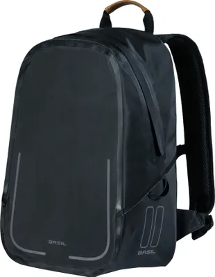 Produktbild von Basil Rucksack Urban Dry Backpack Schwarz mit Hook-On Haken System 18 L