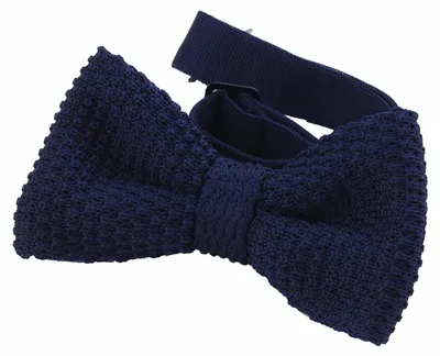 Produktbild von DonDon® Herren Strick Fliege gebunden und längenverstellbar 11 x 6 cm blau