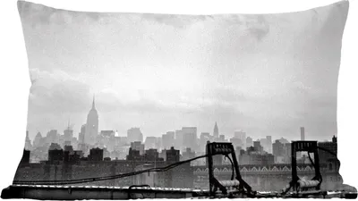 Produktbild von MuchoWow® Zierkissen Sofakissen Wohnzimmer Dekokissen 50x30 cm New Yorker Skyline in schwarz-weiß - Wohnzimmerdekoration - Polster mit Photo