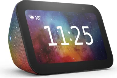 Obrázek produktu pro Amazon Echo Show 5 (3. Gen.) Kids Kompakter smarter Touchscreen mit Alexa und Kindersicherung, ab 3 Jahren - Weltraum-Design