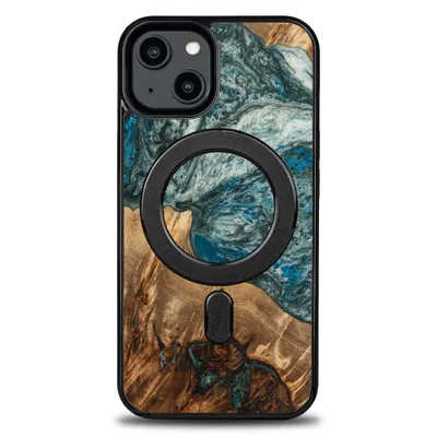 Produktbild von Bewood Einzigartige Hülle für iPhone 14 - Planeten - Erde mit MagSafe