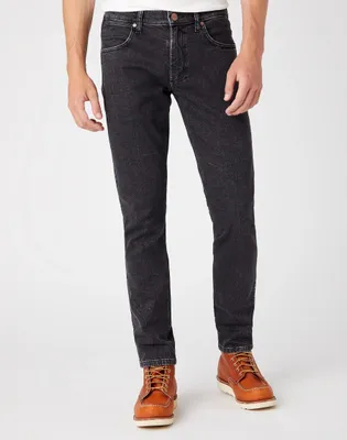 Produktbild von Wrangler - Larston - Black Lightning - W31 X L34