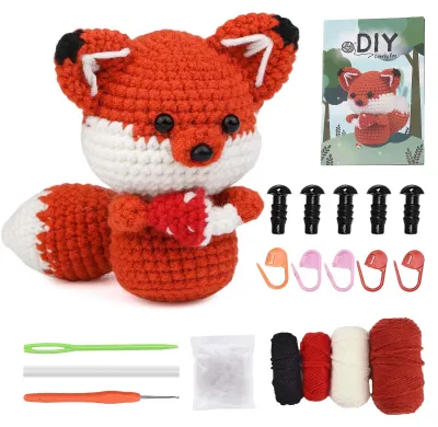 Image de Kit de crochet ProximaX « Renard rouge » pour débutants – Kit complet avec tutoriel vidéo, fil de coton et accessoires, peluche à faire soi-même avec un champignon, cadeau pour les amateurs de loisirs créatifs