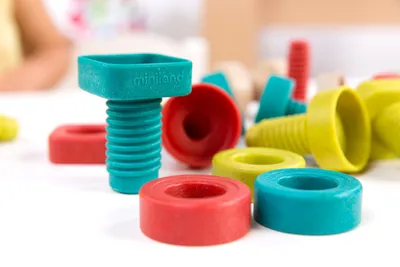 Zdjęcie produktu dla Zestaw śrub i nakrętek Miniland 28-częściowy materiał ECO