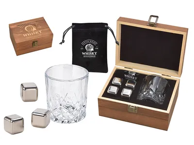 Zdjęcie produktu dla Mały zestaw do whisky w drewnianym pudełku II