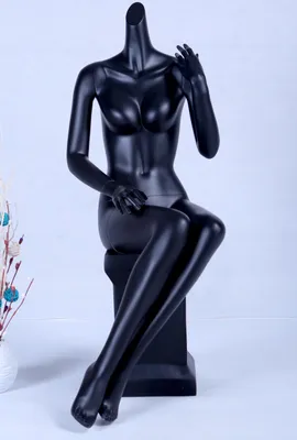 Image de X+4 assis Mannequin noir mat laqué haut de gamme sans tête avec plaque métal femme Femme