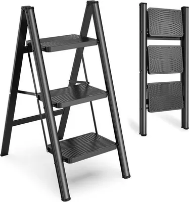 Produktbild von Famanu Stehleiter 3 Stufen, leichtes Stahl, rutschfeste Stufen, stabil und klappbar, Tragkraft 150 kg