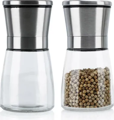 Produktbild von Intirilife 2er Set Gewürzmühle in SILBER TRANSPARENT – 2x Grinder Handmühle aus Glas und Edelstahl für die Küche perfekt geeignet zum Mahlen und Zerkleinern von Pfeffer, Salz, Gewürzen uvm.