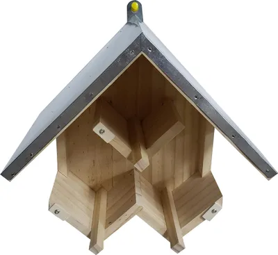 Produktbild von Dehner Natura Premium Wildvogel Futterhaus, Erdnussbutterhaus Triple, Futterstation für Wildvögel, Vogelhaus wetterfest / hängend, ca. 24 x 16 x 16 cm, Kiefernholz / Metall, natur