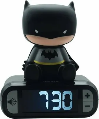 Obrázek produktu pro Budík s nočním světlem Digital Batman LEXIBOOK, 3D světlo a zvuk, černý, LCD displej, nastavitelná hlasitost, 13,5 x 9,2 x 18,5 cm