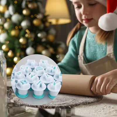 Produktbild von 36 Stück Buchstaben-Ausstecher für Fondant und Zahlen - Backzubehör für Tortendekoration