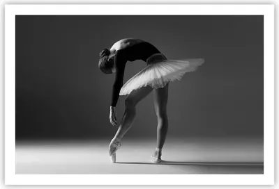Produktbild von Poster - Poster ohne Rahmen - Ballerina Figur Schwarz und Weiß - 91,5x61 cm - Wand Bild - Wanddeko - Wandbilder - Kunstposter - Wandposter - Bilder - Kunstdruck - Wanddekoration - P2XAA91x61-4400