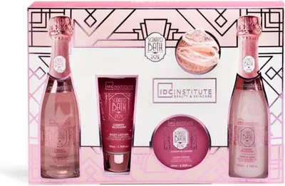 Produktbild von Geschenkset fr Frauen - Krperpflege - 200 ml - Rosenduft & Kirschblte