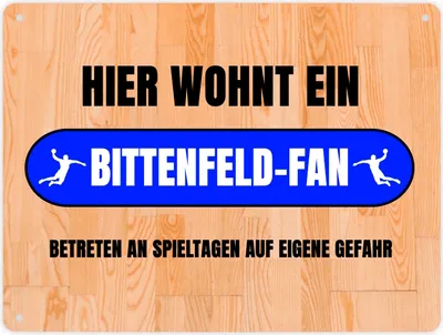 Produktbild von Hier wohnt ein Bittenfeld-Fan Metallschild XL in 21x28 cm mit Turnhallenboden