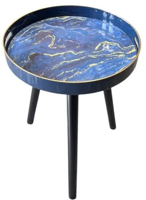 Image de Table d'extérieur en bois avec pieds en bois, idéale comme table basse