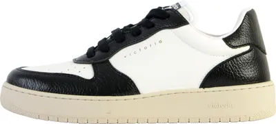 Produktbild von Sneakers mit Schnürsenkeln