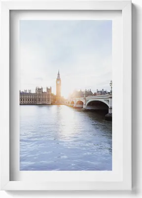 Produktbild von Blick auf die Brücke und die Uhr in London– Wandbild mit Rahmen – Gerahmtes Bild  – Wanddekoration – 20x30 cm – Weiß