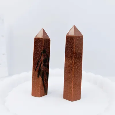 Produktbild von Wieża piasek pustyni goldstone obelisk migotliwy efekt 6-7 cm