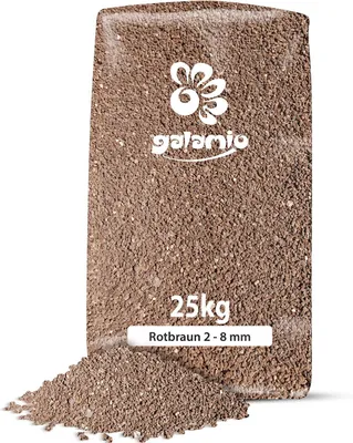 A bag of Galamio Lavamulch with a pile of the product in front of it.
