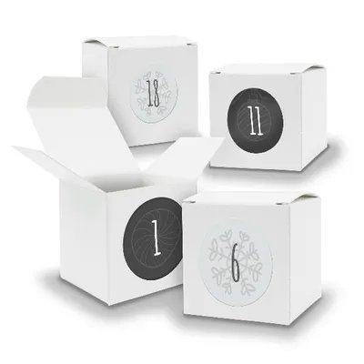 Produktbild von Adventskalender zum Füllen 24x Würfel 6,5cm WEISS + Sticker V04 Z13