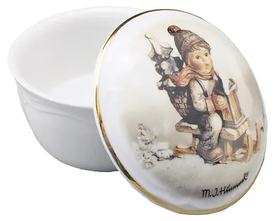 Produktbild von Ornamentdose »Fahrt in die Weihnacht«.