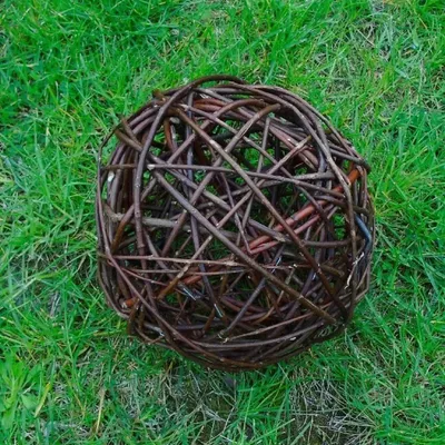 Produktbild von MIKONI Weidenkugel | Ø 15 cm | Weidenball Dekoweidenkugel Kugel Rebenkugel Dekobälle Gartenkugel Dekokugel Rattankugel aus geflochtener Weide