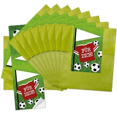 Produktbild von 10 kleine grüne Papiertüten Geschenktüten Geschenk-Verpackung (9,5 x 14 cm) mit beschreibbarem Aufkleber Fußball"Für Dich"; perfekt für die Fußball-Party und jeden Fußball-Fan25 Stück