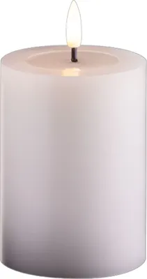 Produktbild von Kleine LED Stumpenkerze mit Timer weiß 7,5cm ø, 10cm H, Echtwachspiegel ON/OFF-Timer 6H, 2 AA Batterien nötig LED Echtwachskerze mit Flackereffekt flammenlose Stumpenkerze LED Kerze schmal und klein