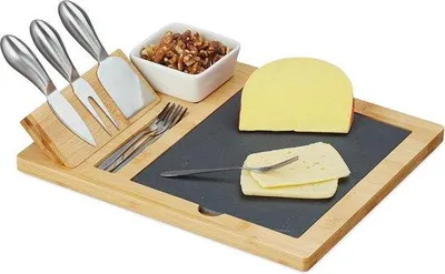 Immagine prodotto di Tagliere in bambù nero con set di posate da 3 pezzi e 4 forchette