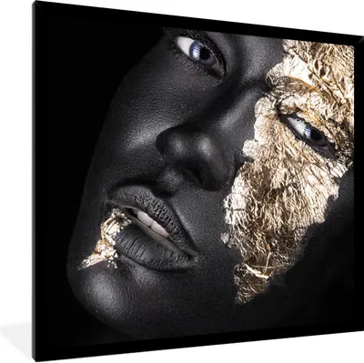 Produktbild von MuchoWow® Gerahmtes Poster Frau - Gold - Schwarz - Farbe - Luxus 40x40 cm - Poster mit Schwarzem Bilderrahmen Wandposter Rahmen Foto Bilder - Mit Rahmen - Wanddekoration Schlafzimmer