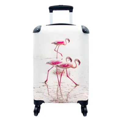 Produktbild von MuchoWow® Koffer Handgepäck Trolley Rollkoffer Kleine Reisekoffer mit 4 Rollen - Rosa Flamingos im Wasser vor Kenia - Cabin Size < 55x40x23 cm & 55x40x20 cm - Fotokoffer - Kabinenkoffer - Boardgepäck - Reise-Box - Reisekoffer - Reisegepäck - Koffer mit Bild - Trolley für Kinder