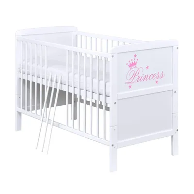 Produktbild von Baby-Delux Babybett Gitterbett Kinderbett Natalie Princess 140x70 Beißschienen, Kokos-Buchweizen Matratze höhenverstellbar weiß umbaubar