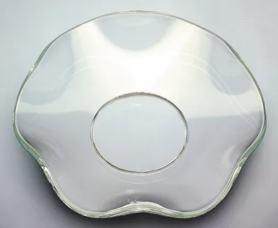 Produktbild von Glas-Kerzenmanschette (Tropfenfänger) "Gewellt" für Kerzen bis Ø 25 mm (Spitzkerzen, Tafelkerzen)