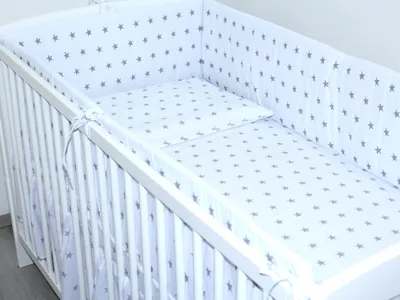 Produktbild von PRIMAWELA Nestchen 360 cm Bettumrandung Babybett Baby Kinder Nest Kopfumrandung 29. Sterne auf Weiß
