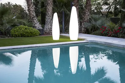 Produktbild von NewGarden FREDO 140 LED Stehleuchte / Flaschenlampe für Garten, Terrasse 140cm G13 Innen & Außen IP65
