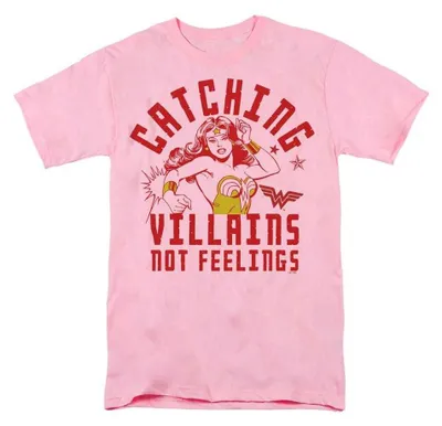 Produktbild von Wonder Woman - "Catching Villains Not Feelings" T-Shirt für Herren/Damen Uni TV37131 (XL) (Pink), KI-generiertes Bild