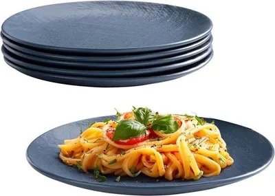 Obrázek produktu pro Modrý porcelánový talíř pro šest osob – kompaktní, stohovatelná jídelní sada pro 6 osob, modrá.