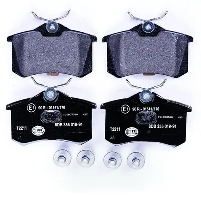 Imagen del producto de HELLA 8DB 355 019-911. Juego de pastillas de freno traseras. Compatible con: RENAULT Clio III (de 3 puertas), TWINGO II, MEGANE III Grandtour