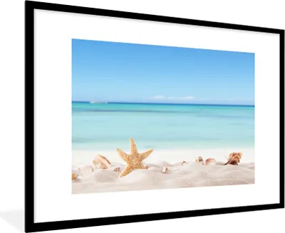 Produktbild von MuchoWow® MuchoWow® Gerahmtes Poster Strand - Meer - Muscheln - Seesterne 90x60 cm - Poster mit zchwarzem Bilderrahmen - Wanddekoration - Fotos